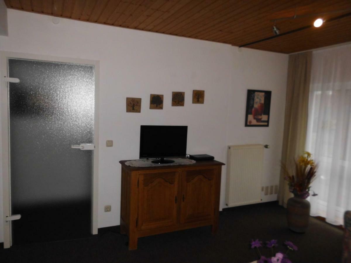 Gaestehaus Plum Roetgen Exteriör bild